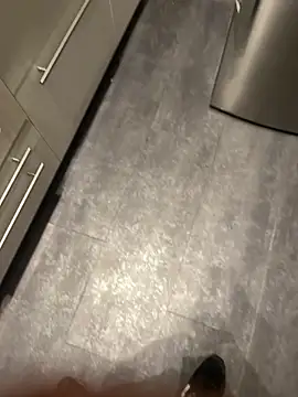 Snapshot of Edosxxl chatting on November 5, 2025, 1:20 am Edosxxl online show from November 5, 2025, 1:20 am