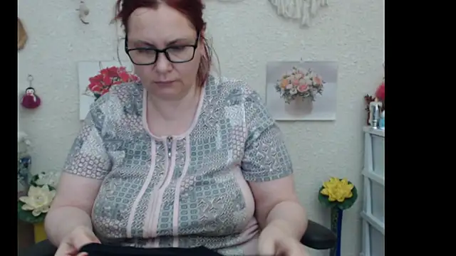 PlayfullMature online show from September 22, 2025, 8:53 am