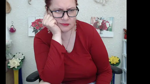 PlayfullMature online show from September 15, 2025, 1:39 am