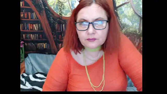 PlayfullMature online show from June 3, 2026, 4:44 pm
