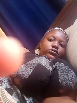 queennapal online show from April 15, 2026, 7:36 am