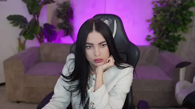 Snapshot of Tina_Breeze chatting on September 25, 2025, 7:03 am Tina Breeze online show from September 25, 2025, 7:03 am