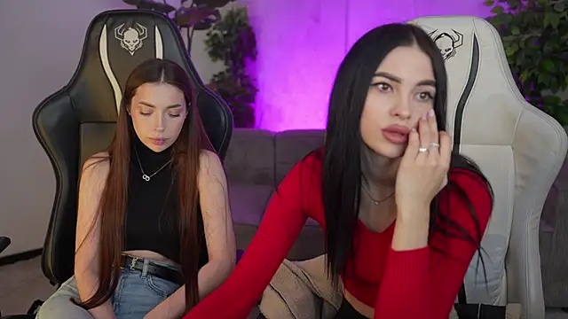 Snapshot of Tina_Breeze chatting on October 6, 2025, 6:58 am Tina Breeze online show from October 6, 2025, 6:58 am