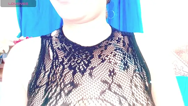 Eva Hoot online show from May 19, 2026, 2:13 pm