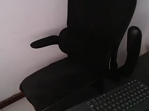 TopDaddy23 online show from February 25, 2026, 12:27 pm