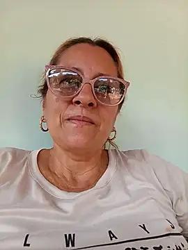 deisy summers47x online show from February 17, 2025, 12:54 am