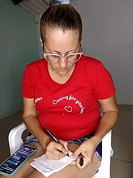 deisy summers47x online show from February 11, 2025, 12:04 pm