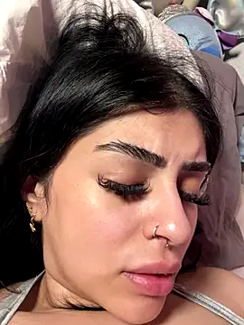 ThickerThanYoBitch online show from October 13, 2025, 4:52 pm