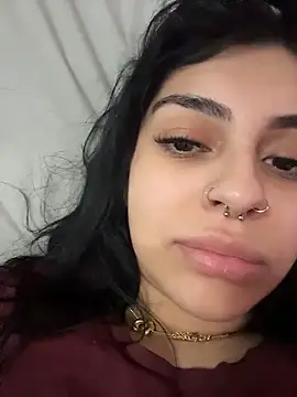 ThickerThanYoBitch online show from December 15, 2025, 6:08 am