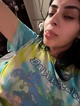 ThickerThanYoBitch online show from November 14, 2025, 7:06 pm