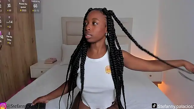 Snapshot of Kimberlylenox_ chatting on October 1, 2025, 10:35 pm Kimberlylenox online show from October 1, 2025, 10:35 pm