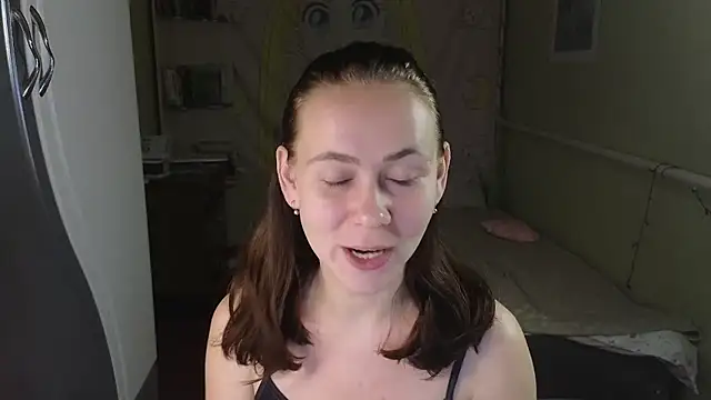 Snapshot of Riley_Roo chatting on October 28, 2025, 6:51 pm Riley Roo online show from October 28, 2025, 6:51 pm