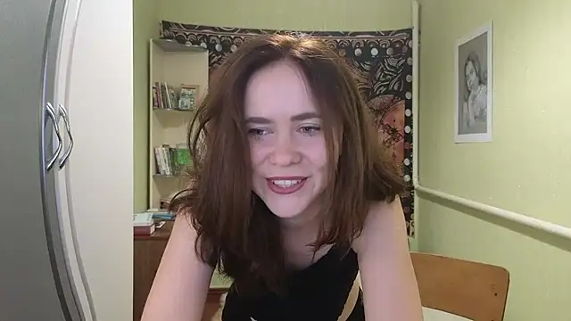 Snapshot of Riley_Roo chatting on September 22, 2025, 10:10 am Riley Roo online show from September 22, 2025, 10:10 am