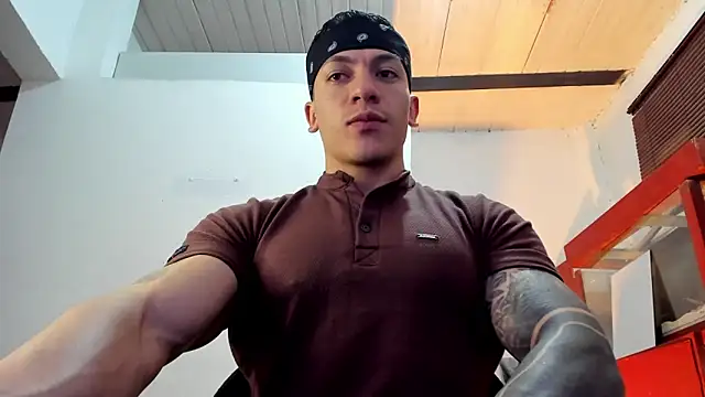 aquiles 51 online show from October 17, 2025, 8:43 pm