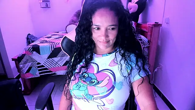 Snapshot of rayza_mature_154 chatting on November 11, 2025, 2:34 pm rayza mature 154 online show from November 11, 2025, 2:34 pm