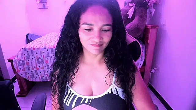 Snapshot of rayza_mature_154 chatting on November 29, 2025, 2:50 pm rayza mature 154 online show from November 29, 2025, 2:50 pm