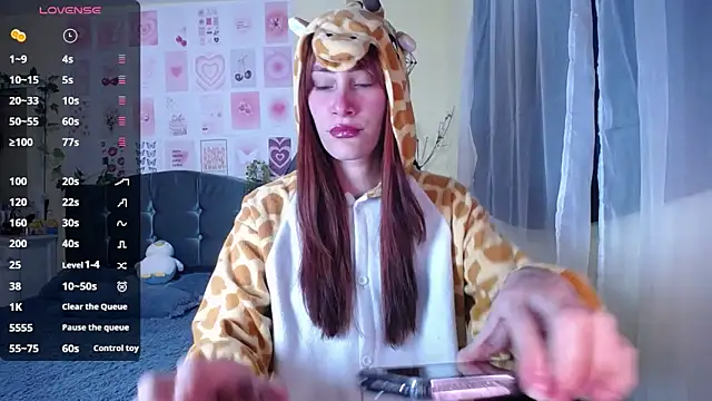 IsaBaileys  online show from February 25, 2026, 2:01 am