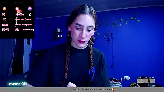 Snapshot of IsaBaileys_ chatting on September 29, 2025, 9:20 pm IsaBaileys  online show from September 29, 2025, 9:20 pm