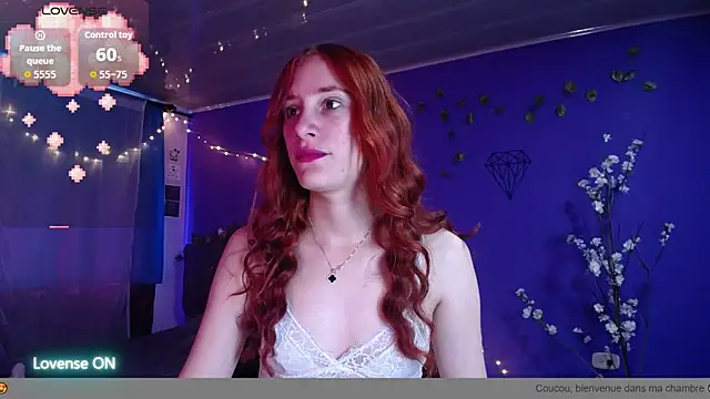 Snapshot of IsaBaileys_ chatting on October 9, 2025, 7:47 pm IsaBaileys  online show from October 9, 2025, 7:47 pm