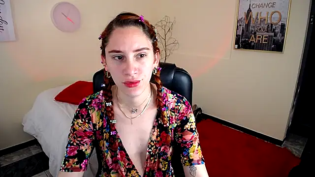 Snapshot of IsaBaileys_ chatting on March 1, 2025, 7:48 pm IsaBaileys  online show from March 1, 2025, 7:48 pm