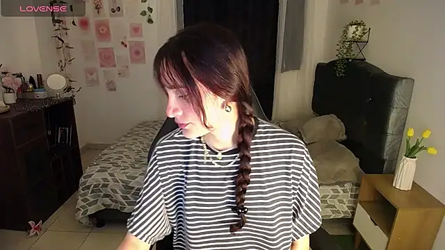 Snapshot of IsaBaileys_ chatting on July 24, 2026, 11:34 pm IsaBaileys online show from July 24, 2026, 11:34 pm