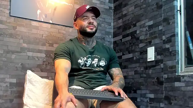 BruceDallas online show from March 15, 2026, 1:56 am