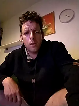 Snapshot of Knuffelstaaf123 chatting on November 1, 2025, 4:34 pm Knuffelstaaf123 online show from November 1, 2025, 4:34 pm