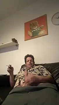 Knuffelstaaf123 online show from December 19, 2025, 1:02 pm