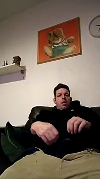 Knuffelstaaf123 online show from February 2, 2026, 9:47 pm