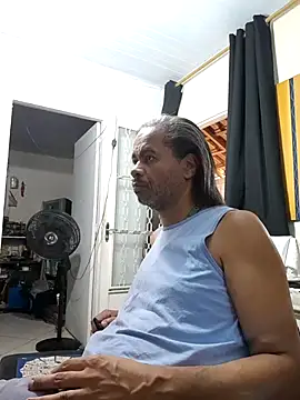 Snapshot of JeanJavert chatting on February 23, 2025, 11:44 am JeanJavert online show from February 23, 2025, 11:44 am