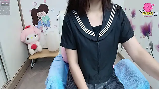 Snapshot of _Mizuki_ chatting on October 7, 2025, 5:36 pm  Mizuki  online show from October 7, 2025, 5:36 pm