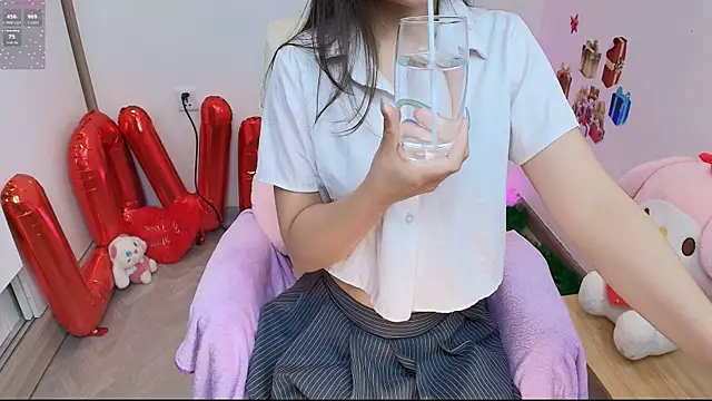 Snapshot of _Mizuki_ chatting on February 8, 2026, 3:10 pm Mizuki online show from February 8, 2026, 3:10 pm