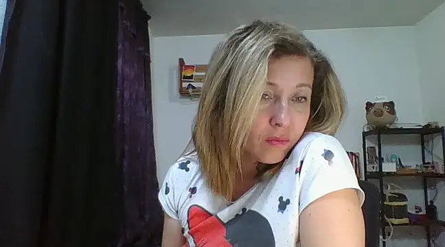 charlott ponce online show from January 24, 2025, 5:21 am