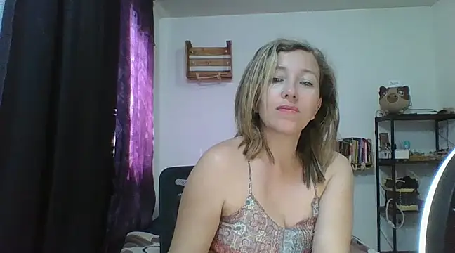 charlott ponce online show from February 4, 2025, 7:33 pm
