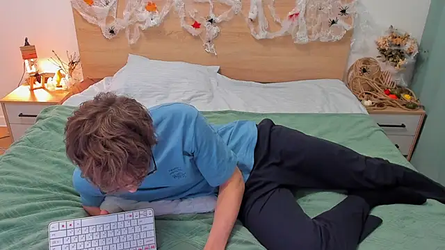 Snapshot of Fandi_777 chatting on October 26, 2025, 10:15 am Fandi 777 online show from October 26, 2025, 10:15 am