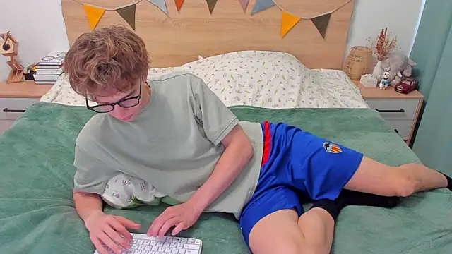 Snapshot of Fandi_777 chatting on September 18, 2025, 1:14 pm Fandi 777 online show from September 18, 2025, 1:14 pm