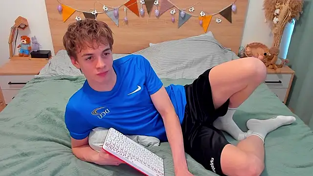 Snapshot of Fandi_777 chatting on February 20, 2026, 11:01 am Fandi 777 online show from February 20, 2026, 11:01 am