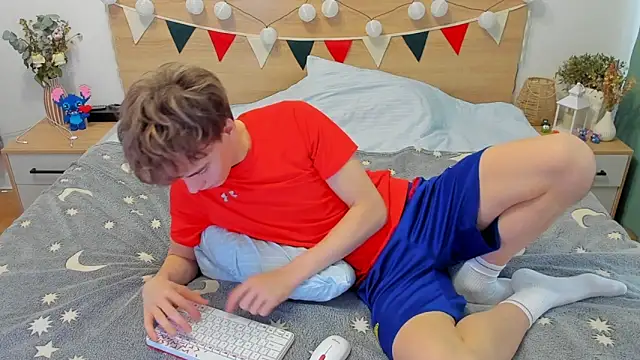 Snapshot of Fandi_777 chatting on March 5, 2025, 7:49 am Fandi 777 online show from March 5, 2025, 7:49 am