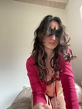 babyOdette02 online show from February 19, 2025, 2:33 pm