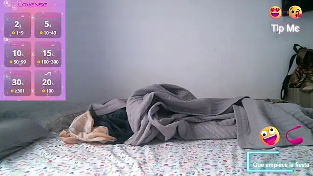 chicantonella online show from September 18, 2025, 4:21 pm