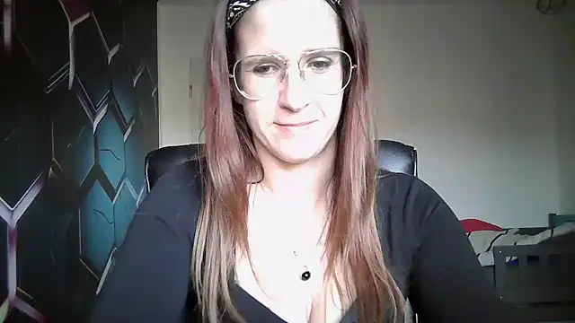 KayaRose online show from October 1, 2025, 3:16 pm