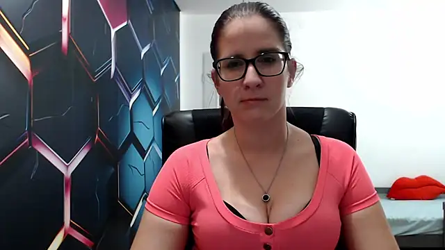KayaRose online show from January 28, 2025, 4:08 pm