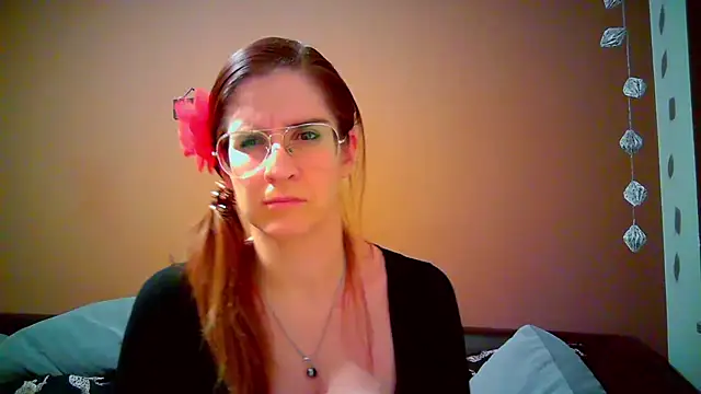 KayaRose online show from October 31, 2025, 9:22 pm