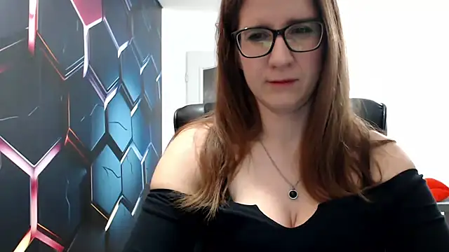 KayaRose online show from January 3, 2025, 9:15 pm