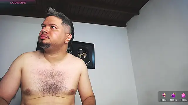 Snapshot of jade-stone88 chatting on September 23, 2025, 12:01 pm jade-stone88 online show from September 23, 2025, 12:01 pm