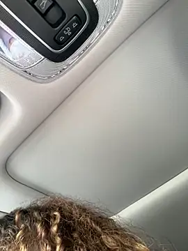 Snapshot of Lianh_Benett chatting on February 20, 2026, 2:41 pm Lianh Benett online show from February 20, 2026, 2:41 pm