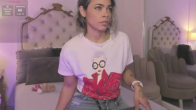 Snapshot of lexa_25_ chatting on October 15, 2025, 11:40 am lexa 25  online show from October 15, 2025, 11:40 am