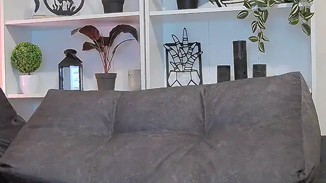 Snapshot of CalvinCay chatting on March 14, 2025, 5:38 am CalvinCay online show from March 14, 2025, 5:38 am