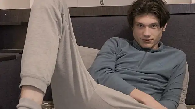 Snapshot of CalvinCay chatting on January 27, 2025, 5:36 am CalvinCay online show from January 27, 2025, 5:36 am