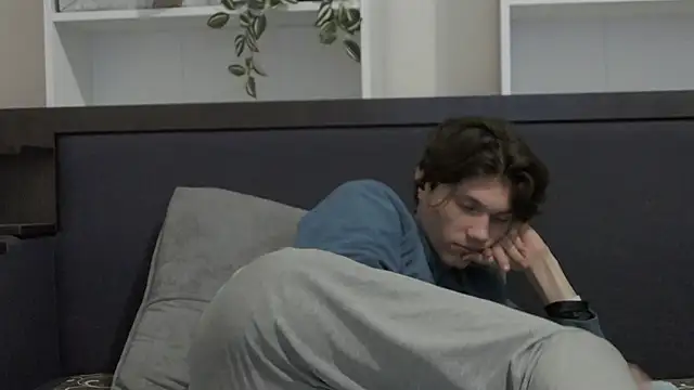 Snapshot of CalvinCay chatting on January 30, 2025, 5:52 am CalvinCay online show from January 30, 2025, 5:52 am